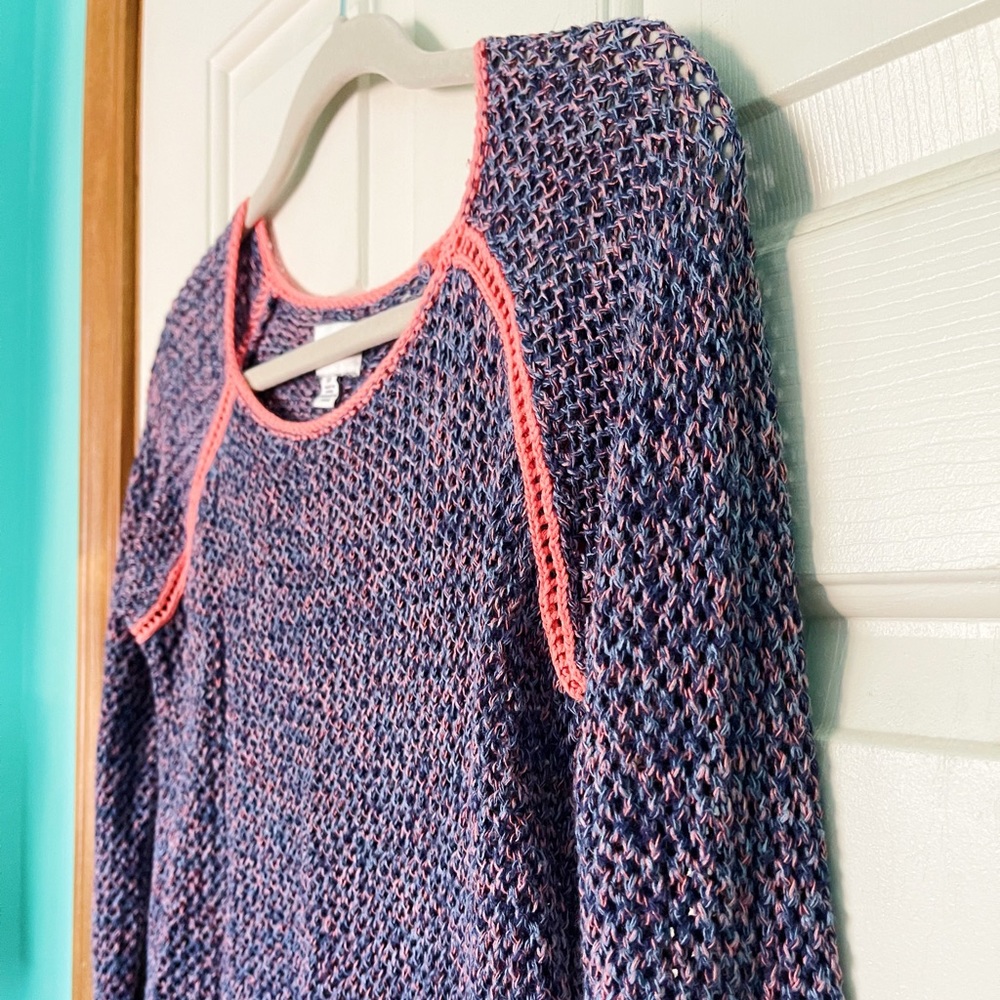 AE Sweater - Picture 4 of 5